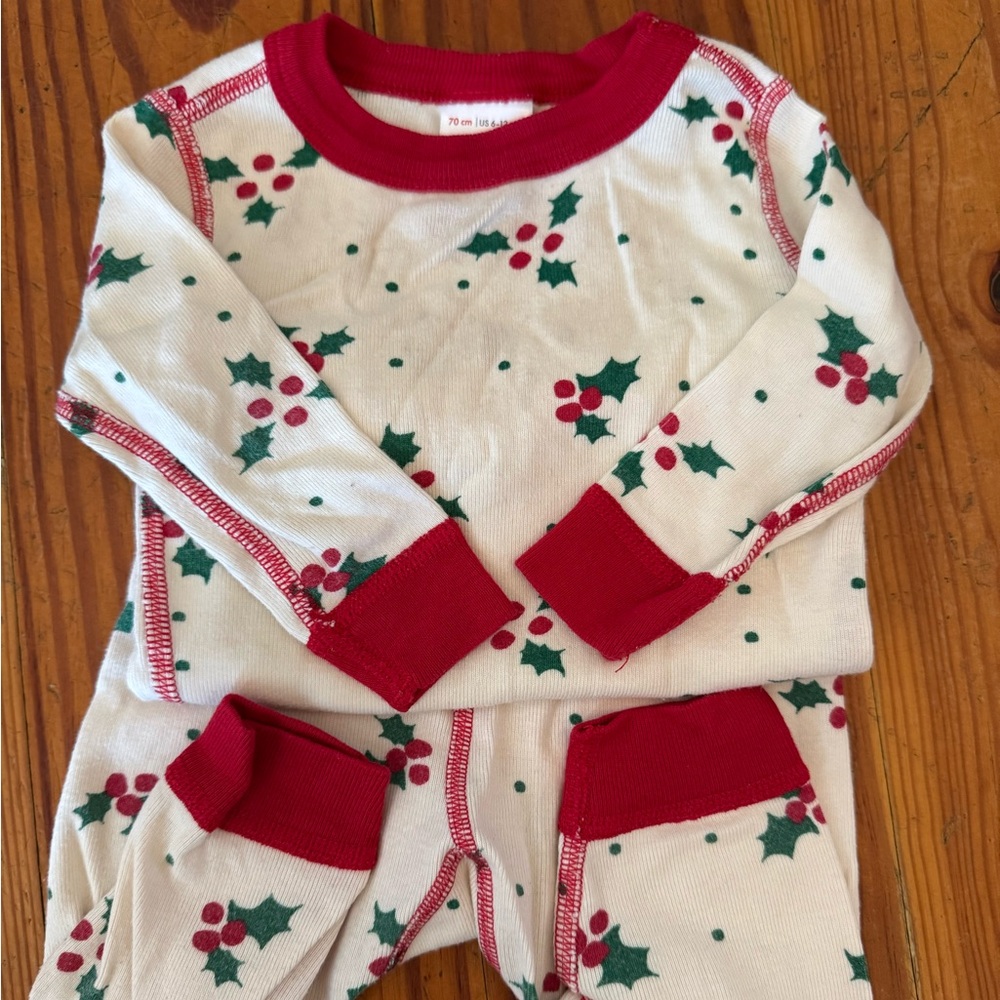 Hanna Andersson Holly and Ivy Pajamas